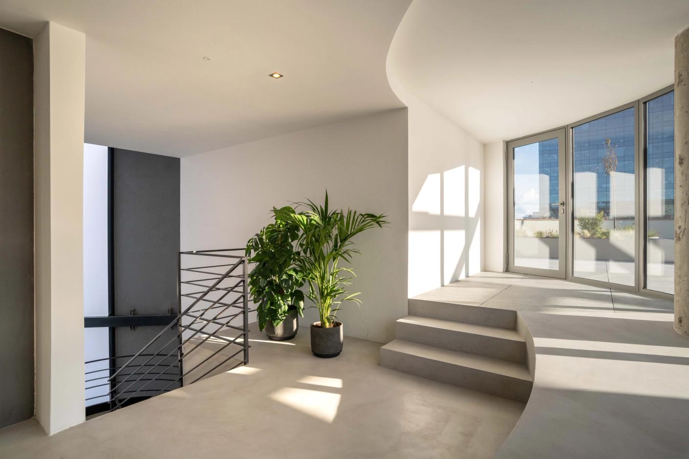 ZONA FRANCA, 137-139 - 28