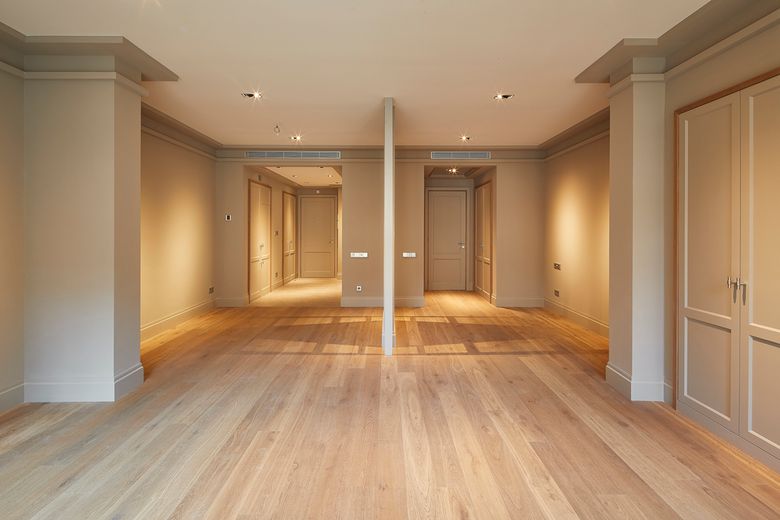 Distribució PASSEIG DE GRÀCIA, 125-127