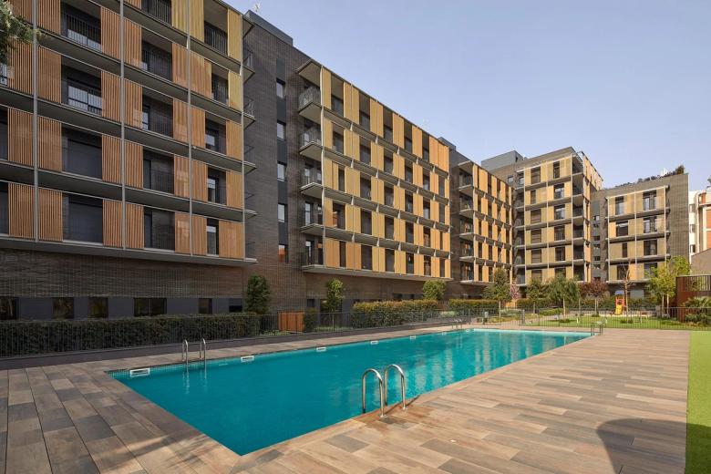 Piscina comunitària Espronceda 254 - 274