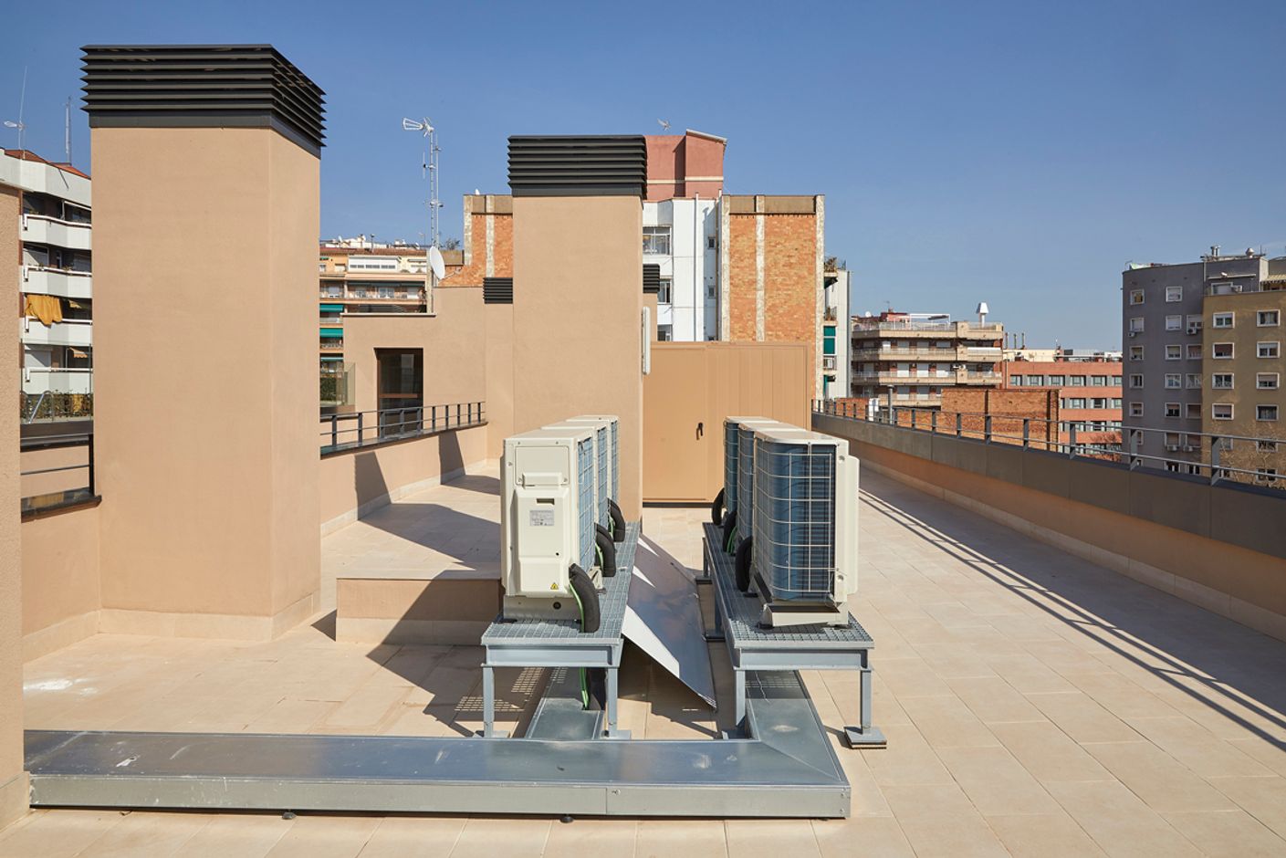 PROVIDÈNCIA, 160-174 - PAU ALSINA, 74-76 - 17