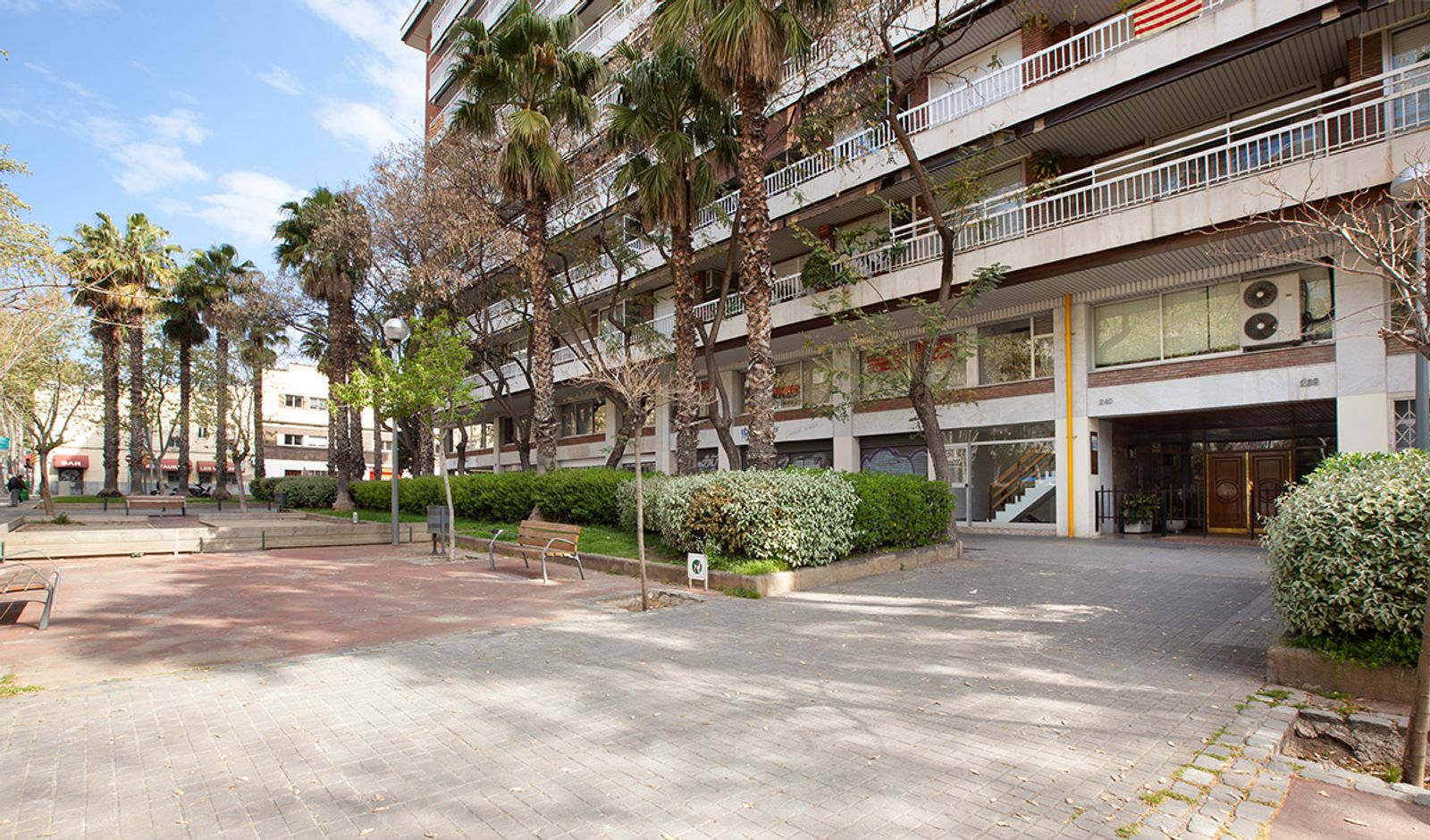 J.TARRADELLAS, 91 101- ENTENÇA, 236 - 0