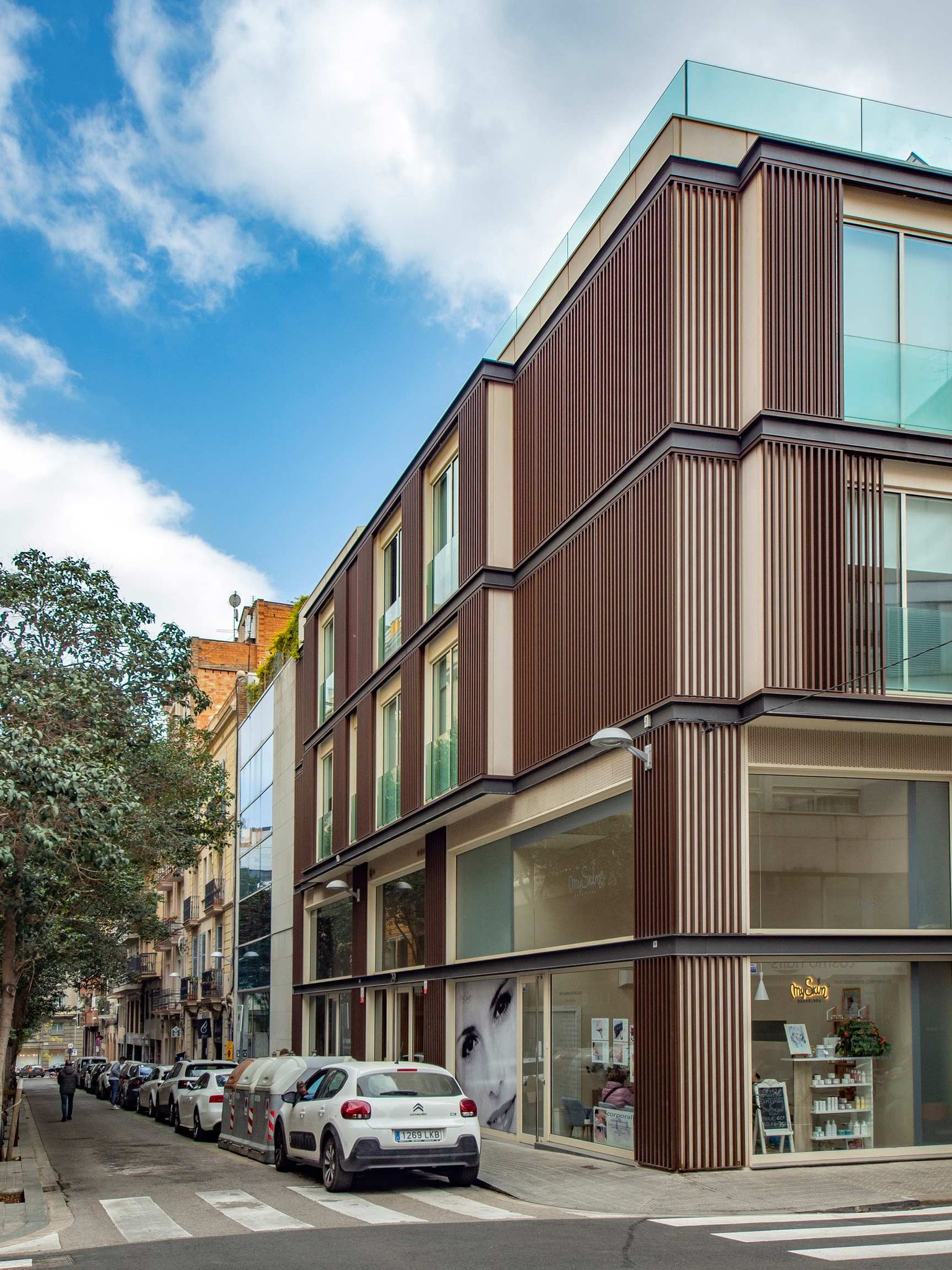 Façana Avenir Sagués 29 - Avenir 61