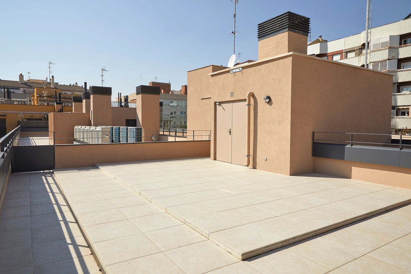 PROVIDÈNCIA, 160-174 - PAU ALSINA, 74-76 - 16