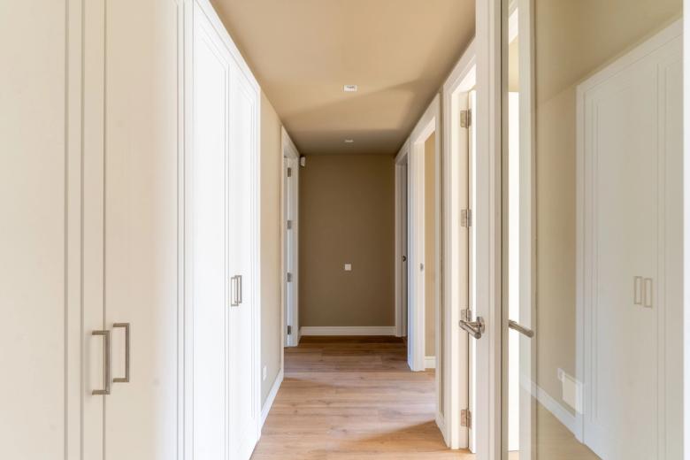 Nou Can Gambús Passadís Blq.1 Esc.3 3.2