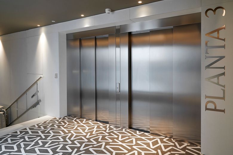 Elevators - Ample 11 - 13