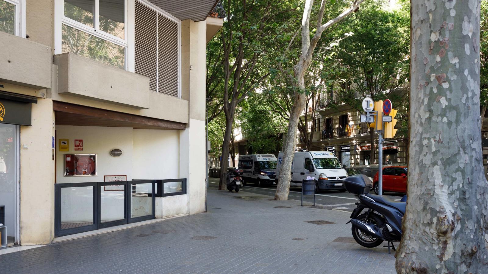 COMTE d´URGELL, 21- FLORIDABLANCA, 120 - 1