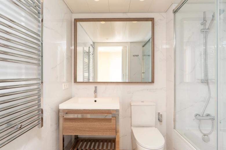 Nou Can Gambús Bany Blq.1 Esc.1 3.2