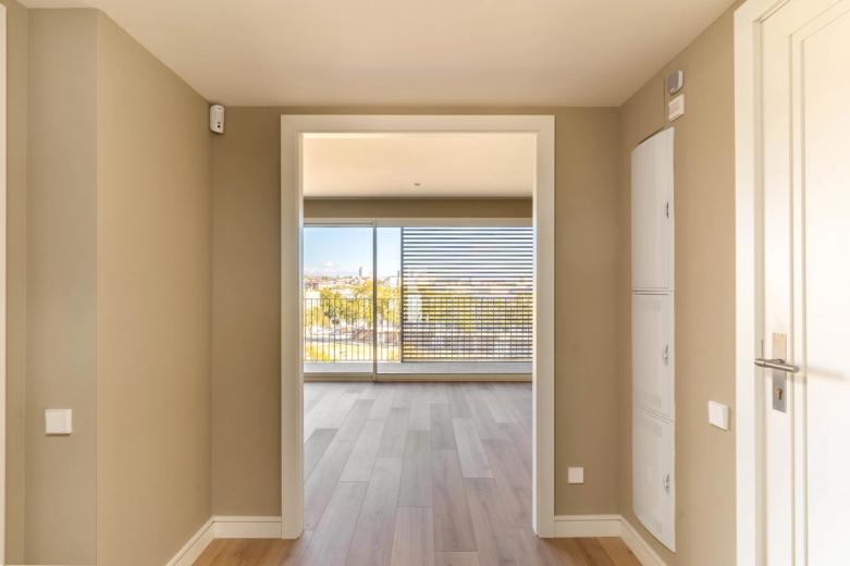 Nou Can Gambús Entrada Blq.1 Esc.3 3.1