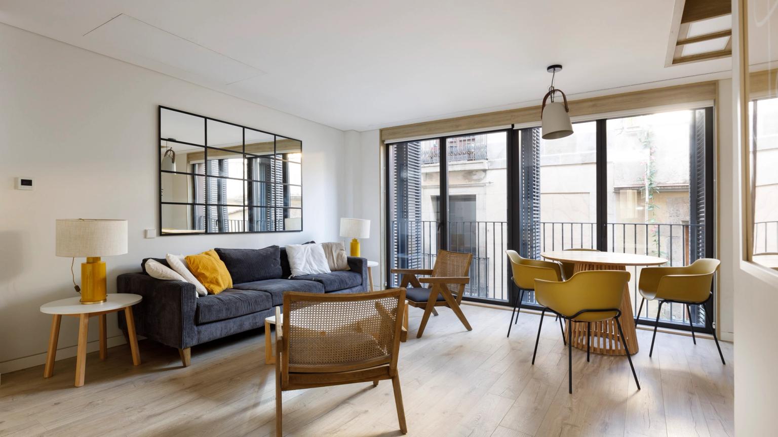 Living-dining room - Ample 11-13