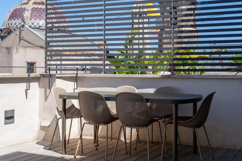 Terrace Corner - Ample 11 - 13