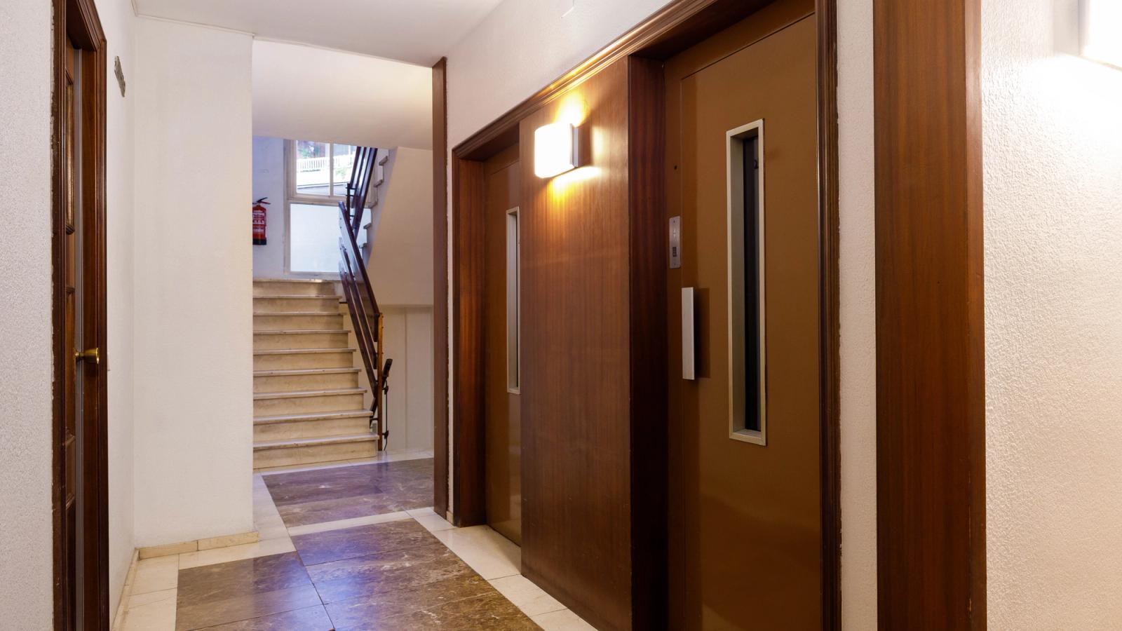 J.TARRADELLAS, 91 101- ENTENÇA, 236 - 2