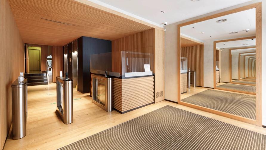 Access to Diputació Offices 303