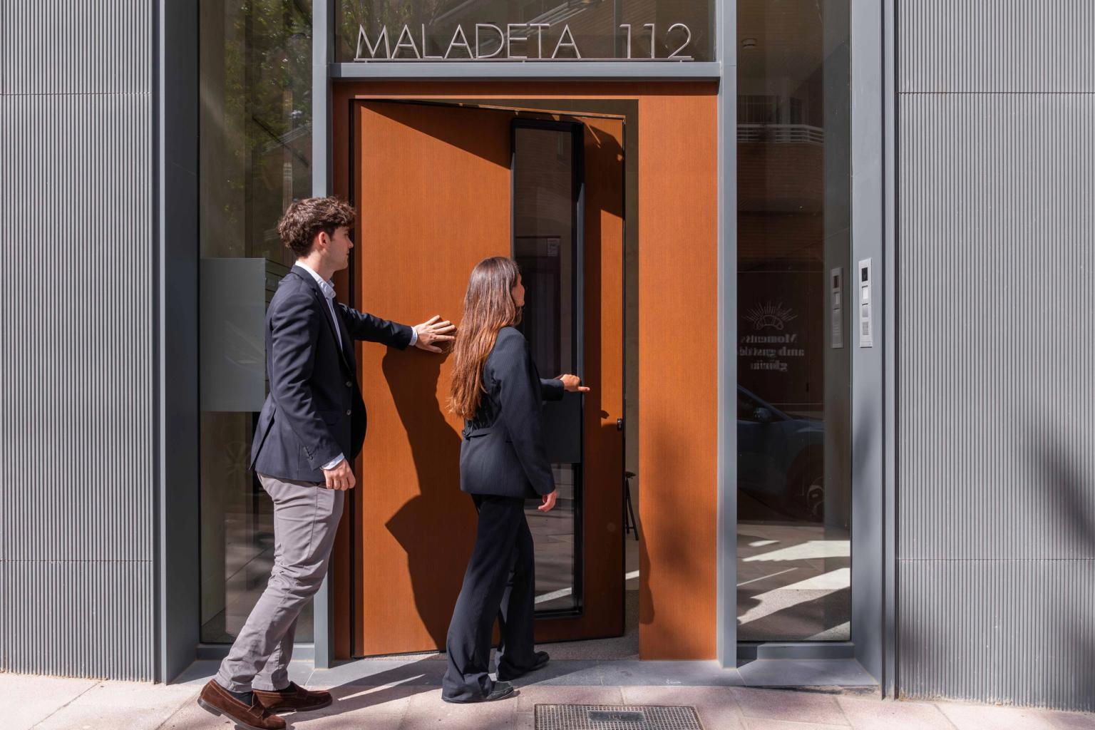 Entrada edificio