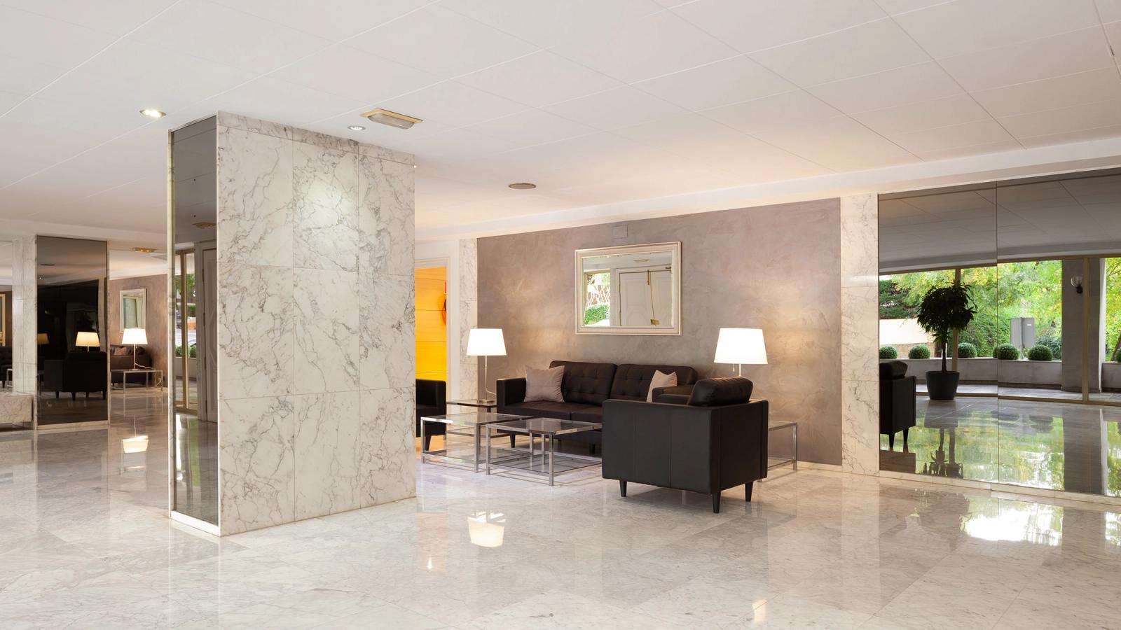 MARTI I JULIA, 6 - 1