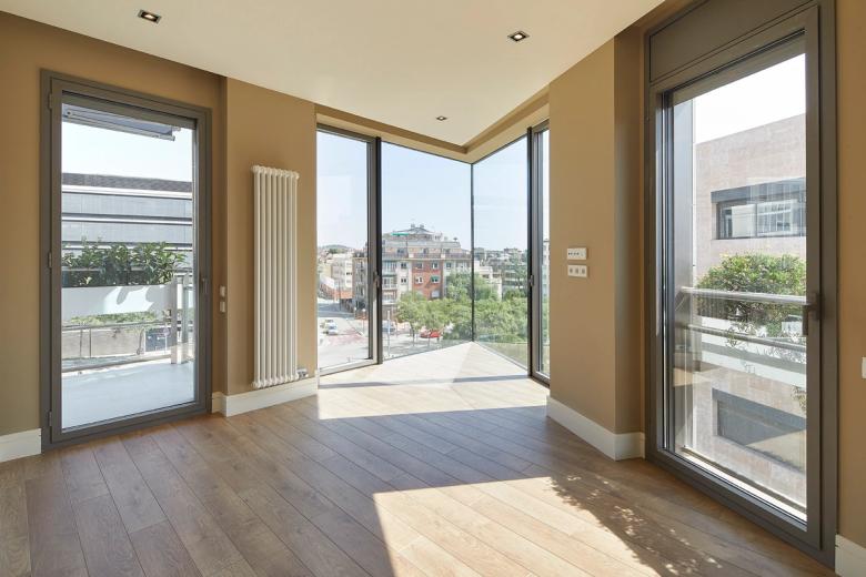 Estances molt lluminoses Illa Augusta