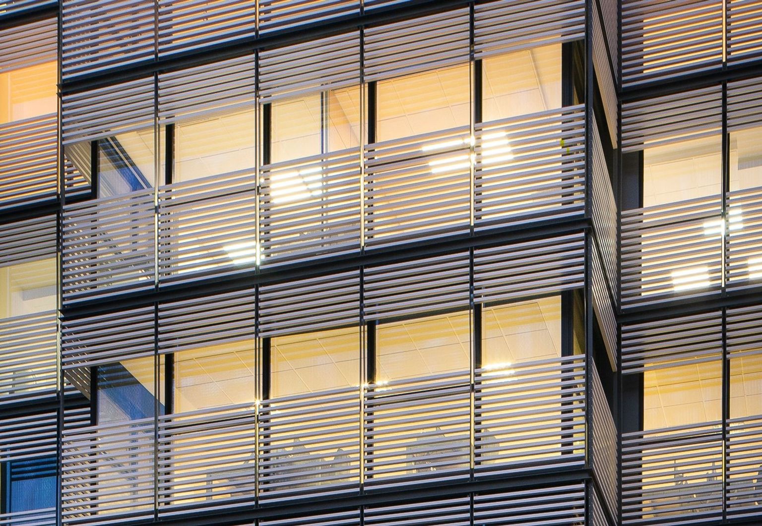 Sustainable offices at Aragó 182 - Facade