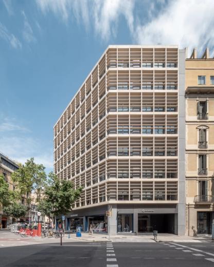 Facade Offices Diputació 303