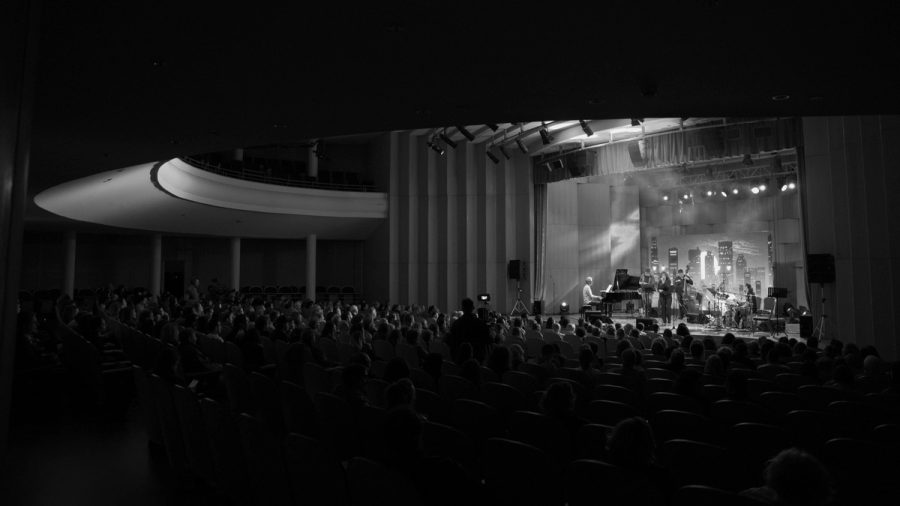 On stage · 04
