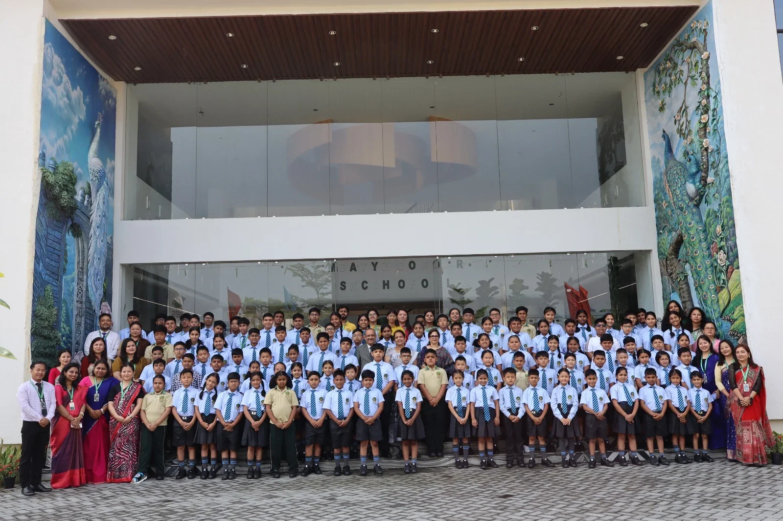 School community group photograph