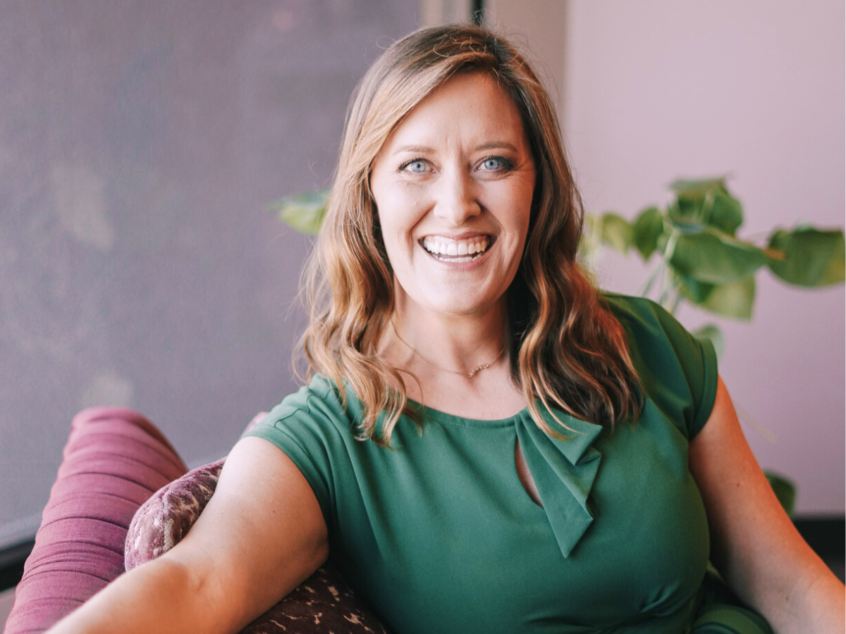 Dr. Bonnie Fischer, Perinatal and Pediatric Chiropractor