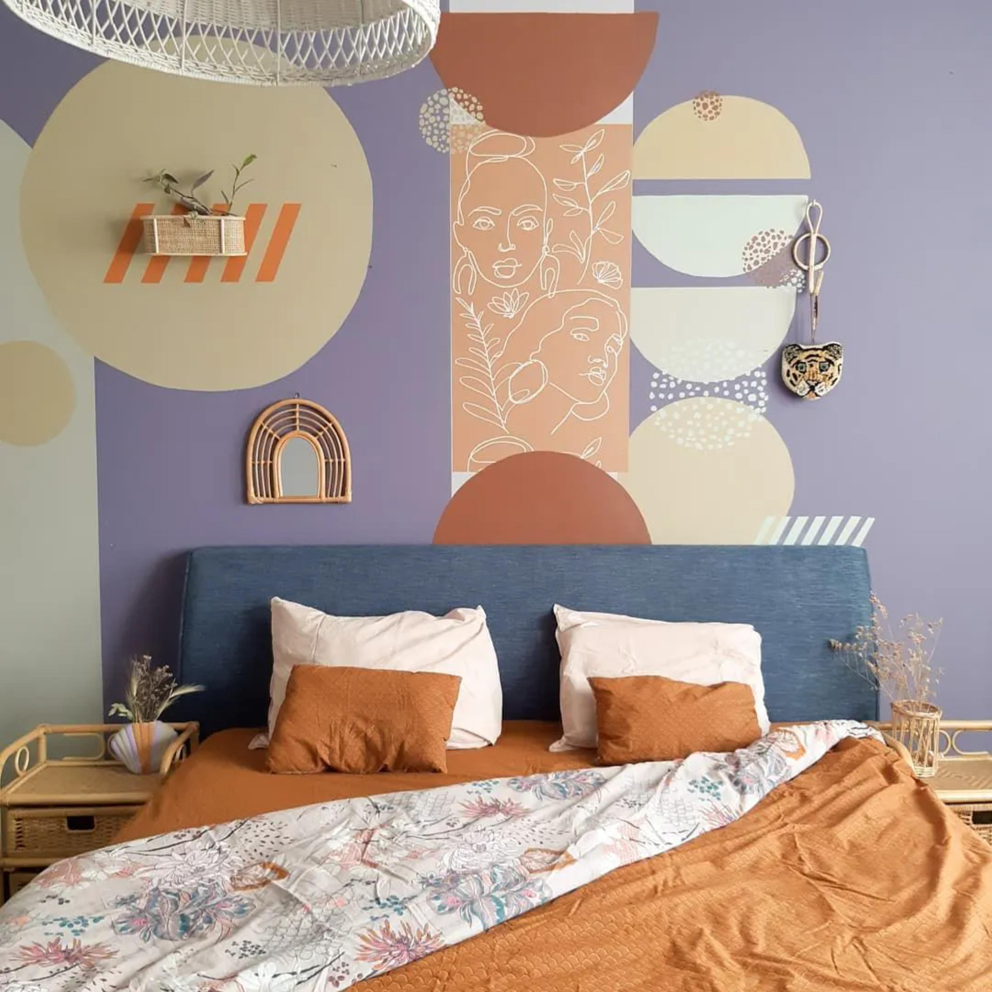 lila-wandfarbe-schlafzimmer