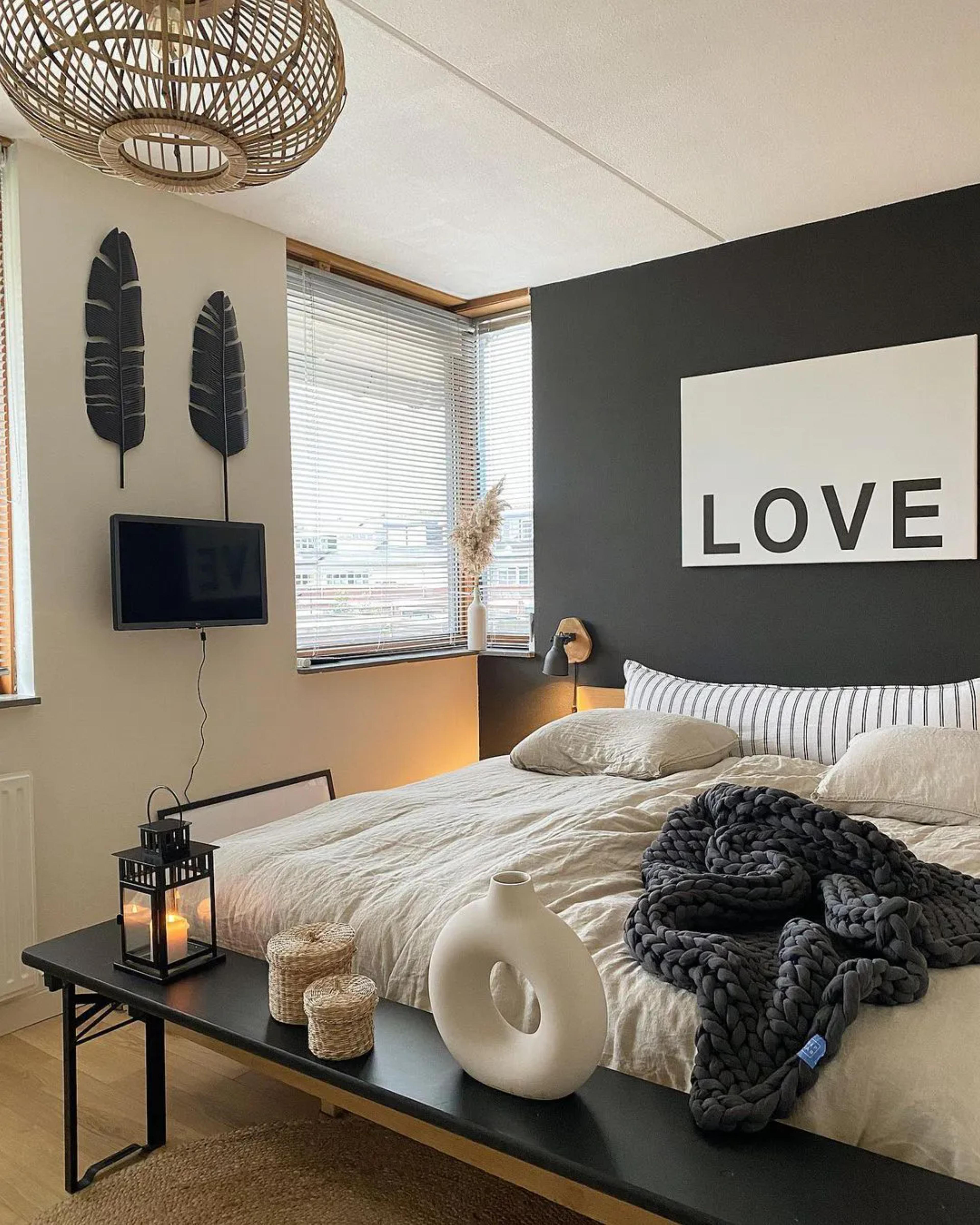 Schwarze-Wand-Schlafzimmer