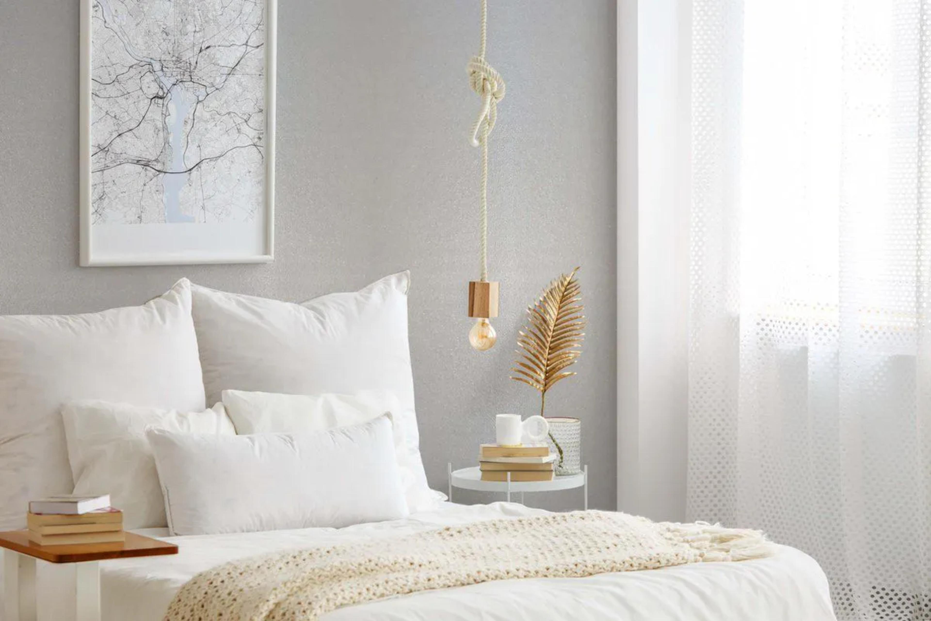 silber-wandfarbe-schlafzimmer