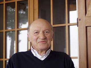 “Hoy hay muchos jóvenes rebeldes, pero que hablan de la transfiguración mitológica de la sociedad civil. Incluso el fascismo en Italia fue una expresión de la sociedad civil”