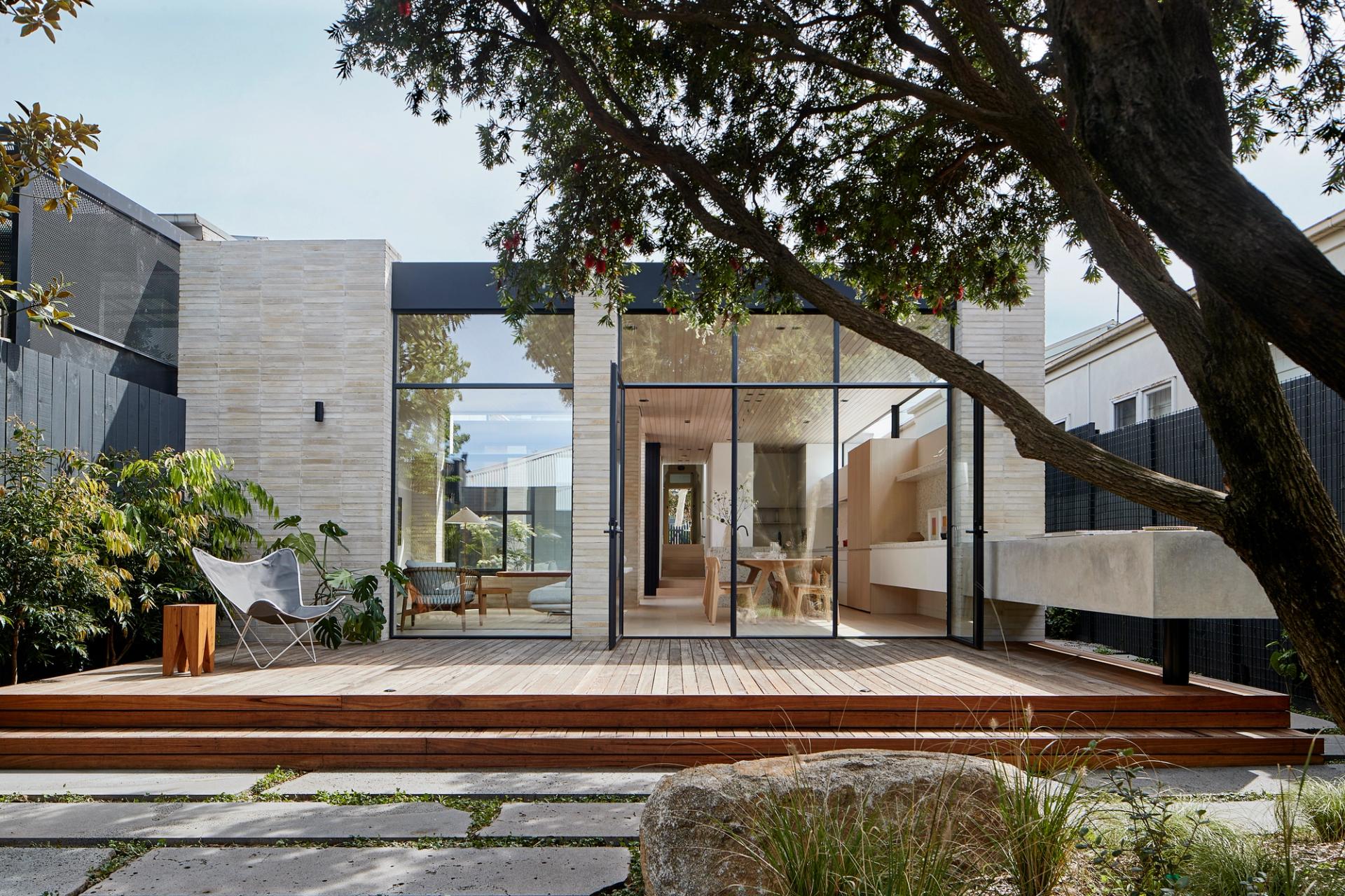Clifton Hill Courtyard House renovation centres light and space at the heart of the home