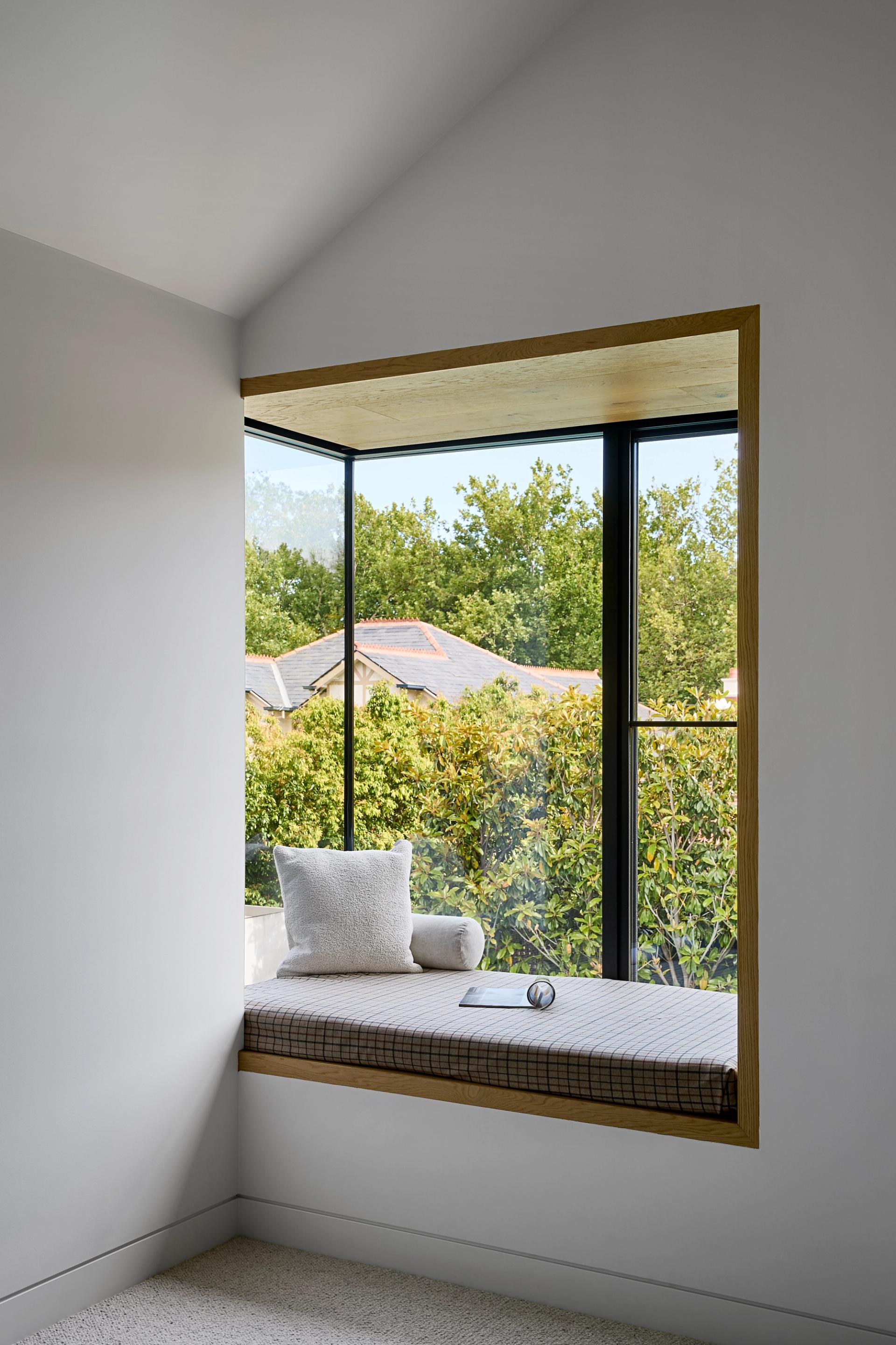 Central Park Gables' generously proportioned spaces adapt to family life's changing phases.