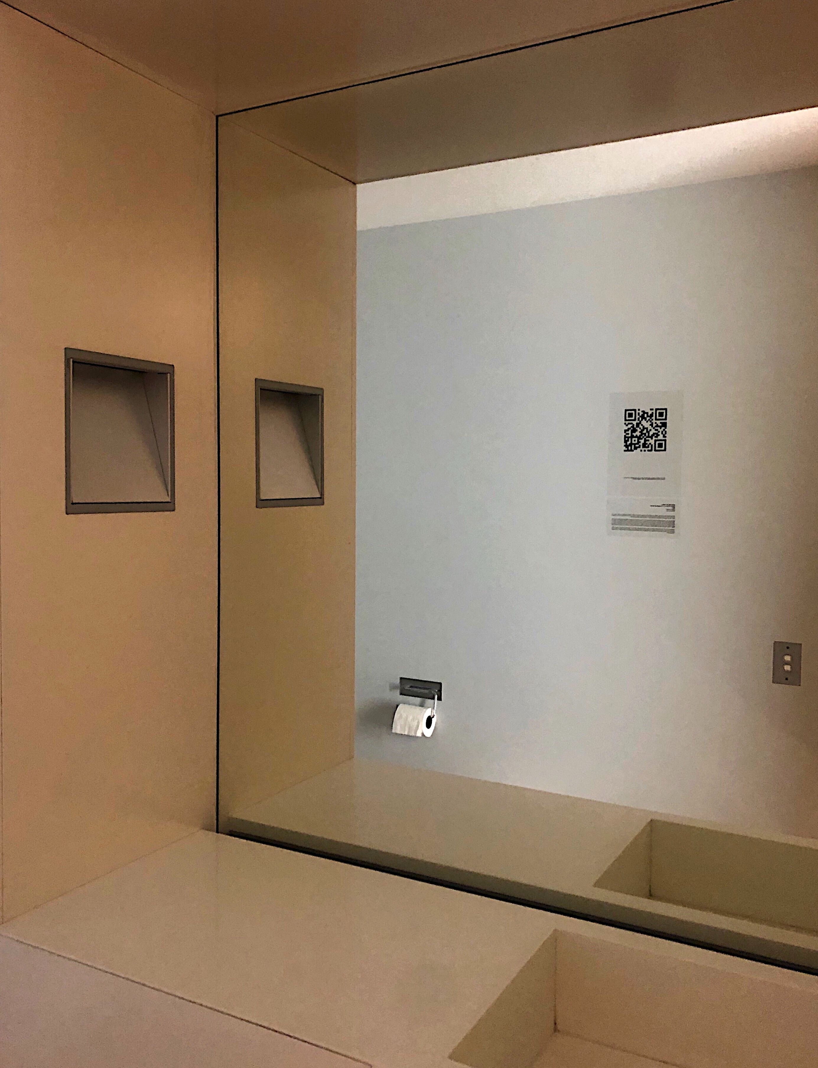 placeholder alt text