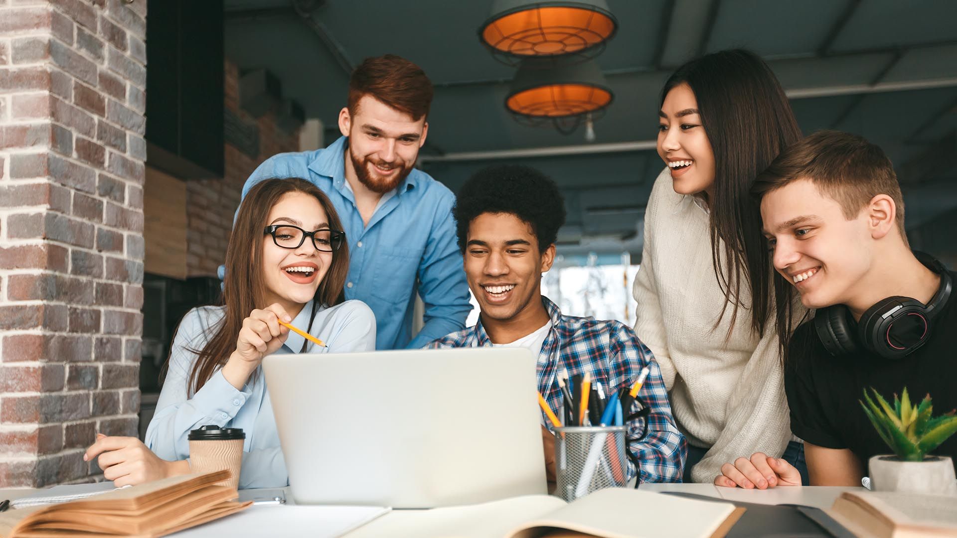 Studierende beim Lernen