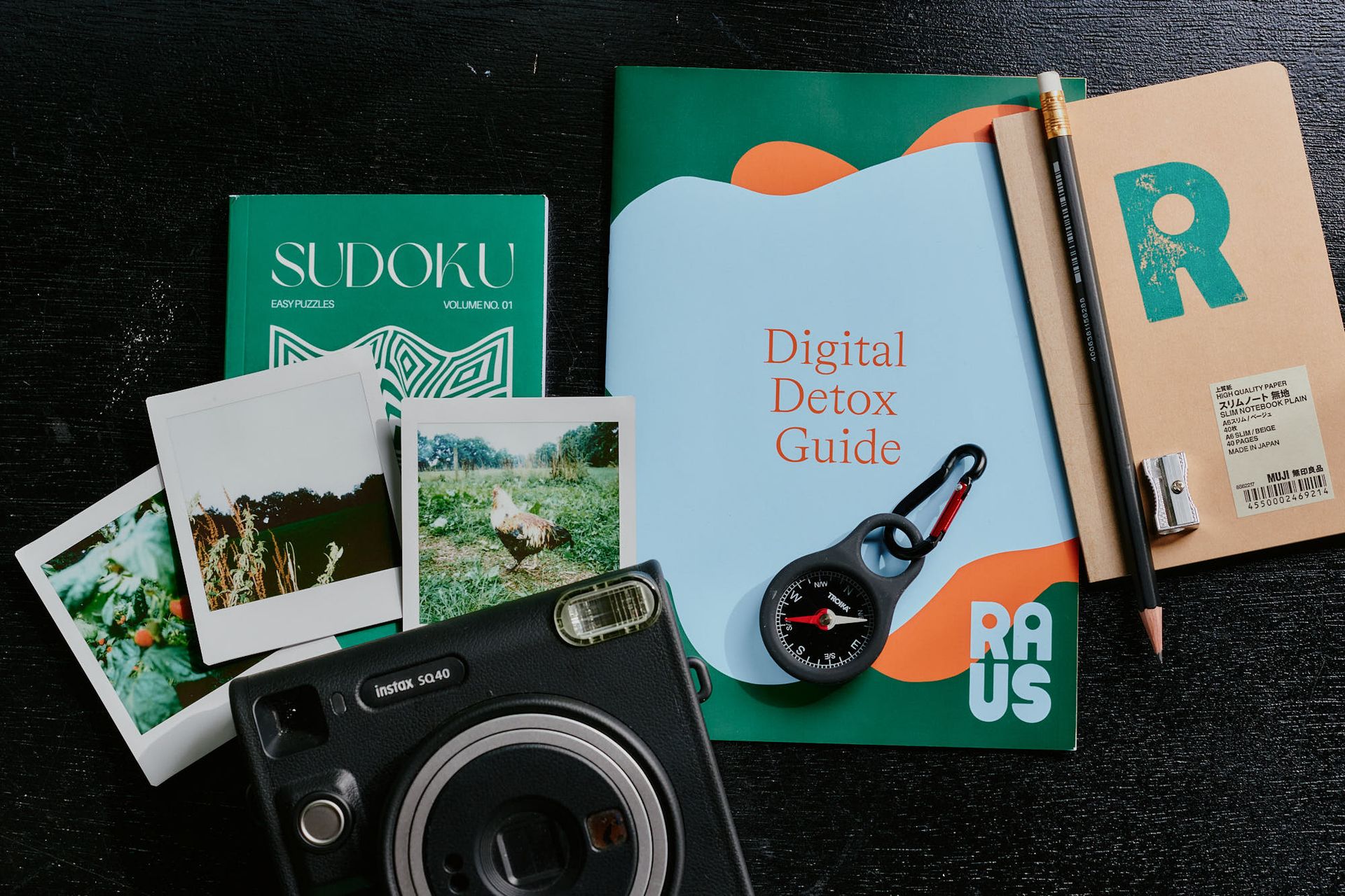 Go offline to reconnect with yourself – your digital detox experience awaits!