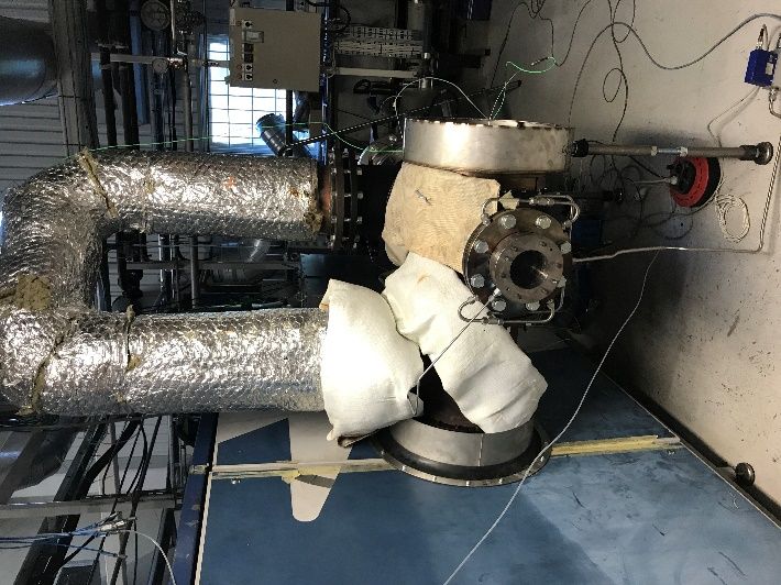 Hot air turbine test rig with parallel diesel combustor