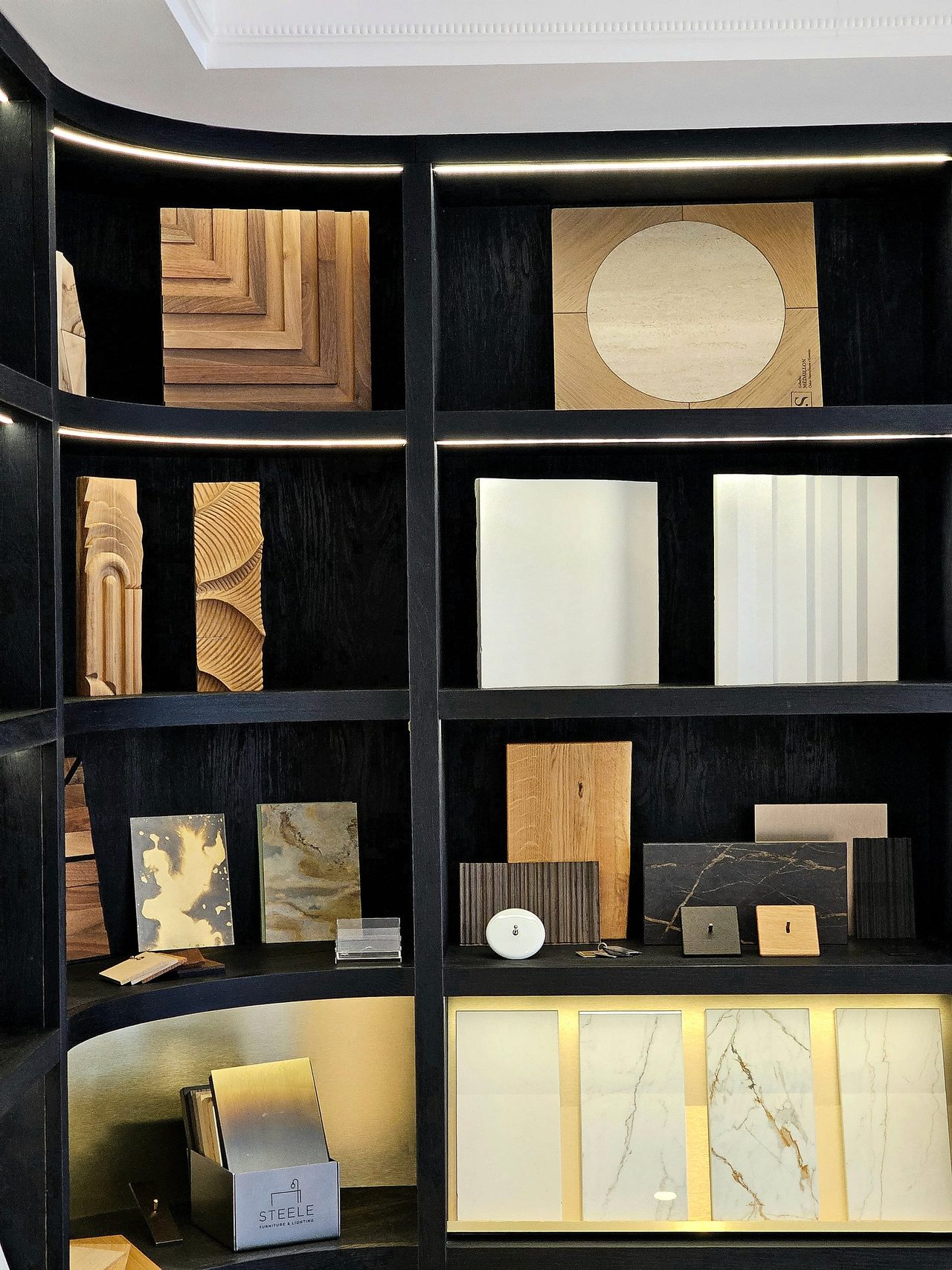Créa'Home La Baule, La Baule — matériauthèque, showroom par Créa'Home