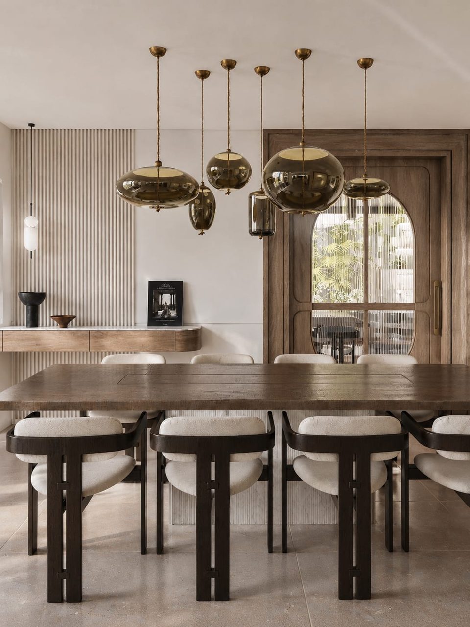 Clos Pecheret — salle à manger, rénovation de villa par Créa'Home