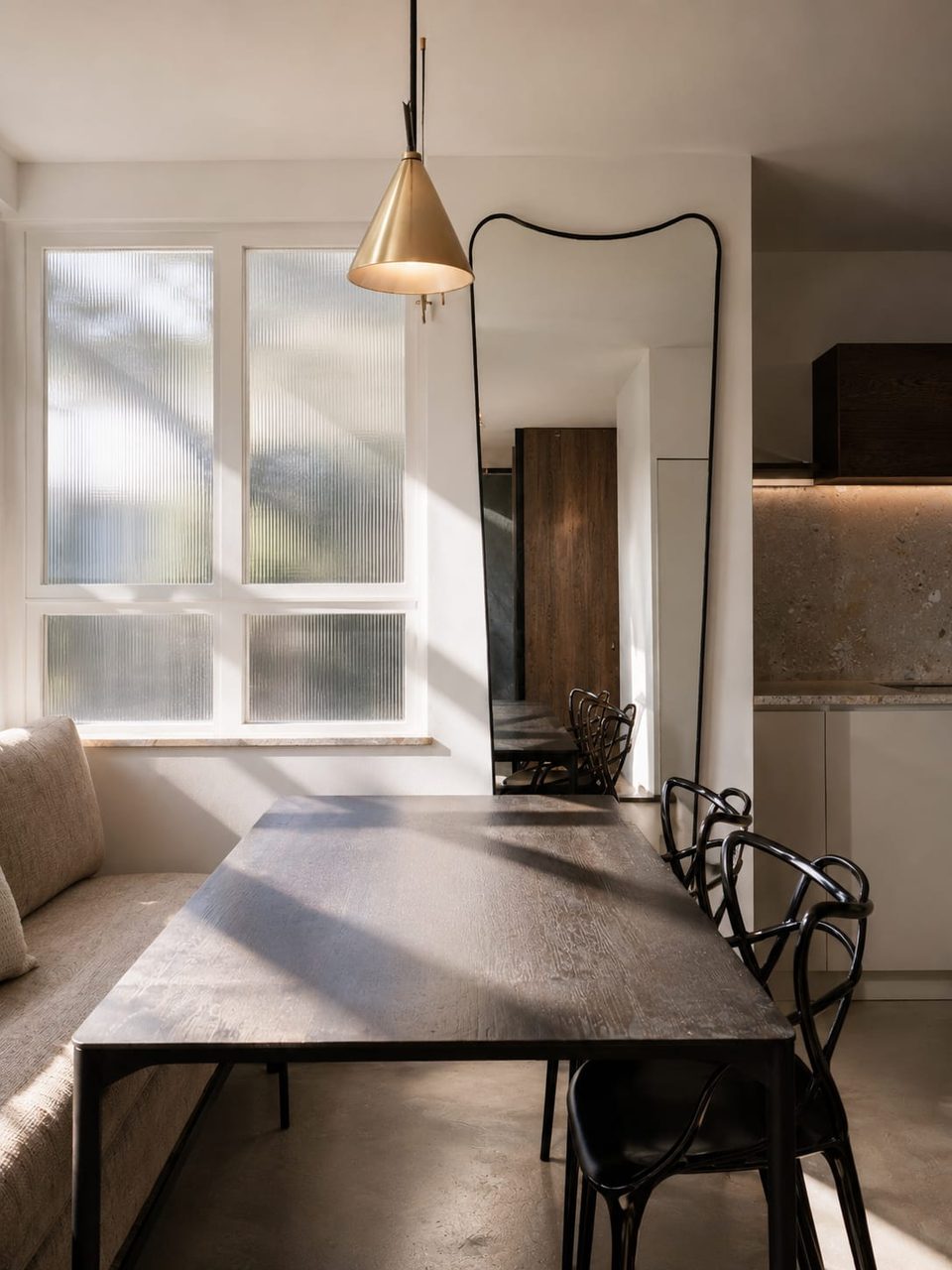 Auguste Mounié — salle à manger, rénovation d'appartement par Créa'Home