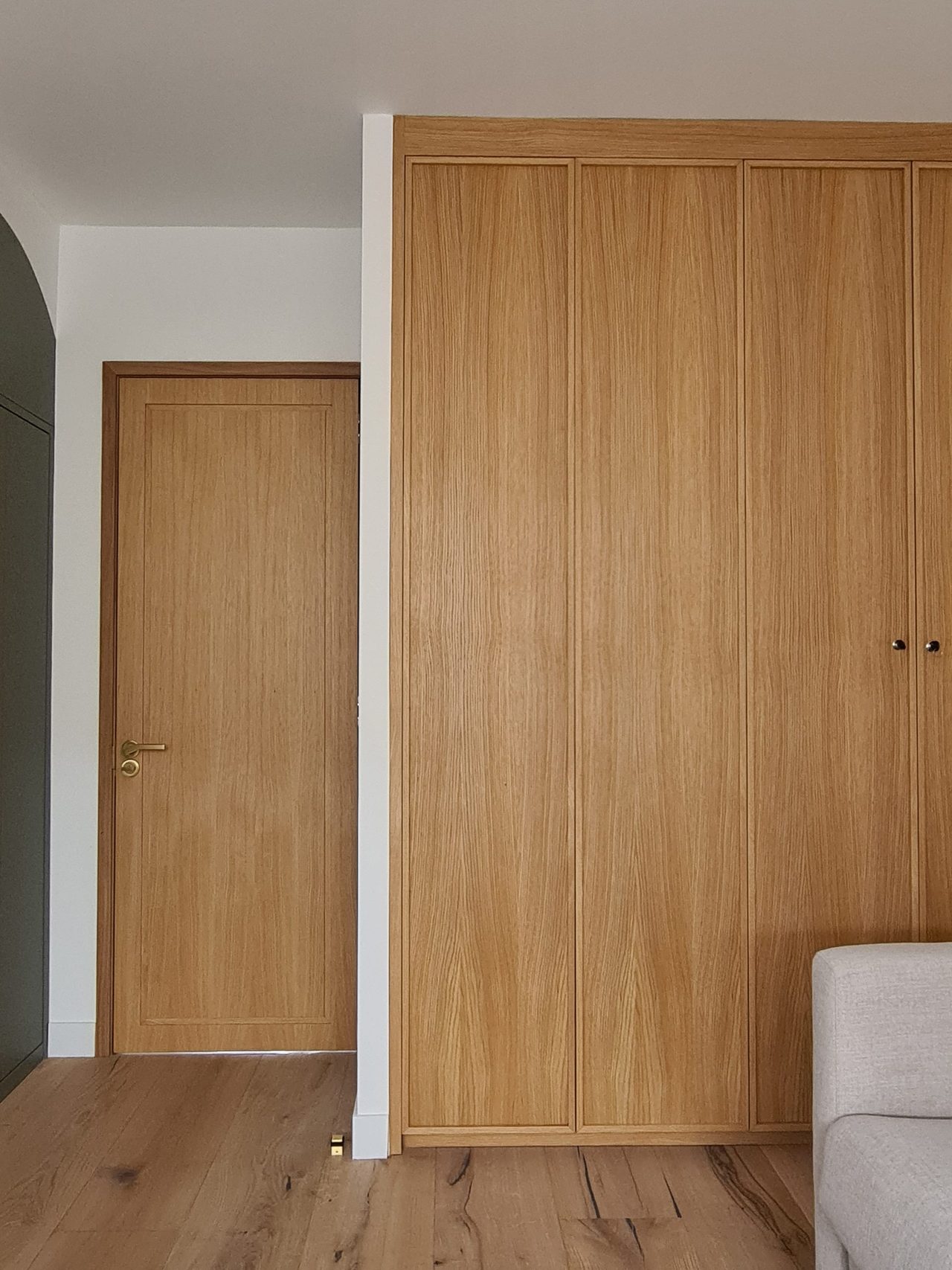 Ocean Drive, Le Pouliguen — couloir, appartement balnéaire par Créa'Home