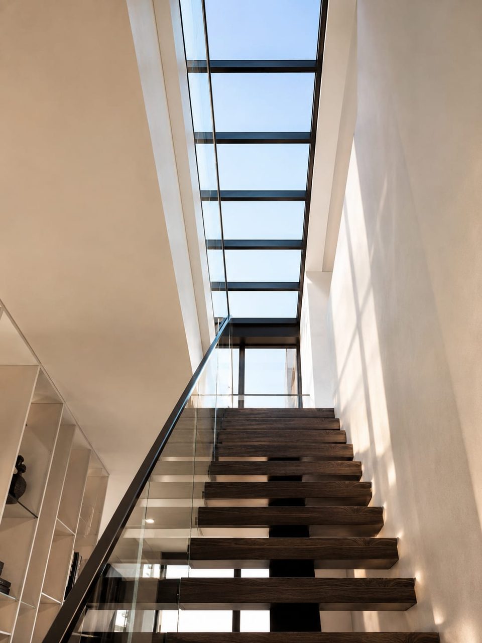 Ledru Rollin, Paris — escalier, rénovation d'appartement par Créa'Home