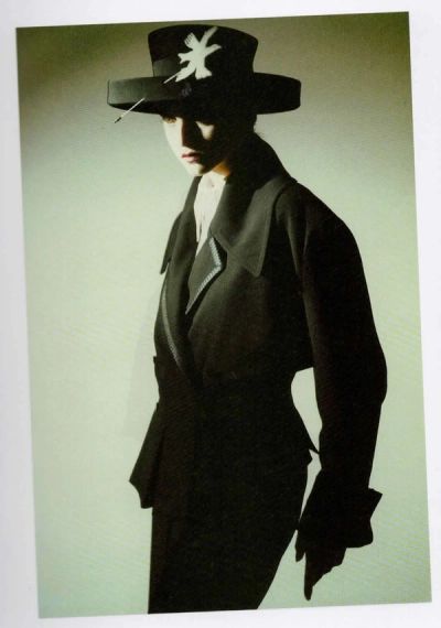 ann-demeulemeester-book