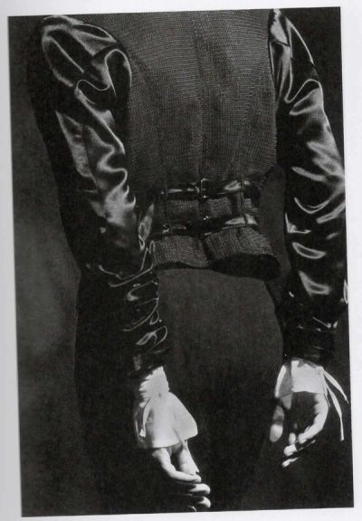 ann-demeulemeester-book