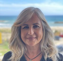 Ana-Sanz-00002-scaled-e1702986575469