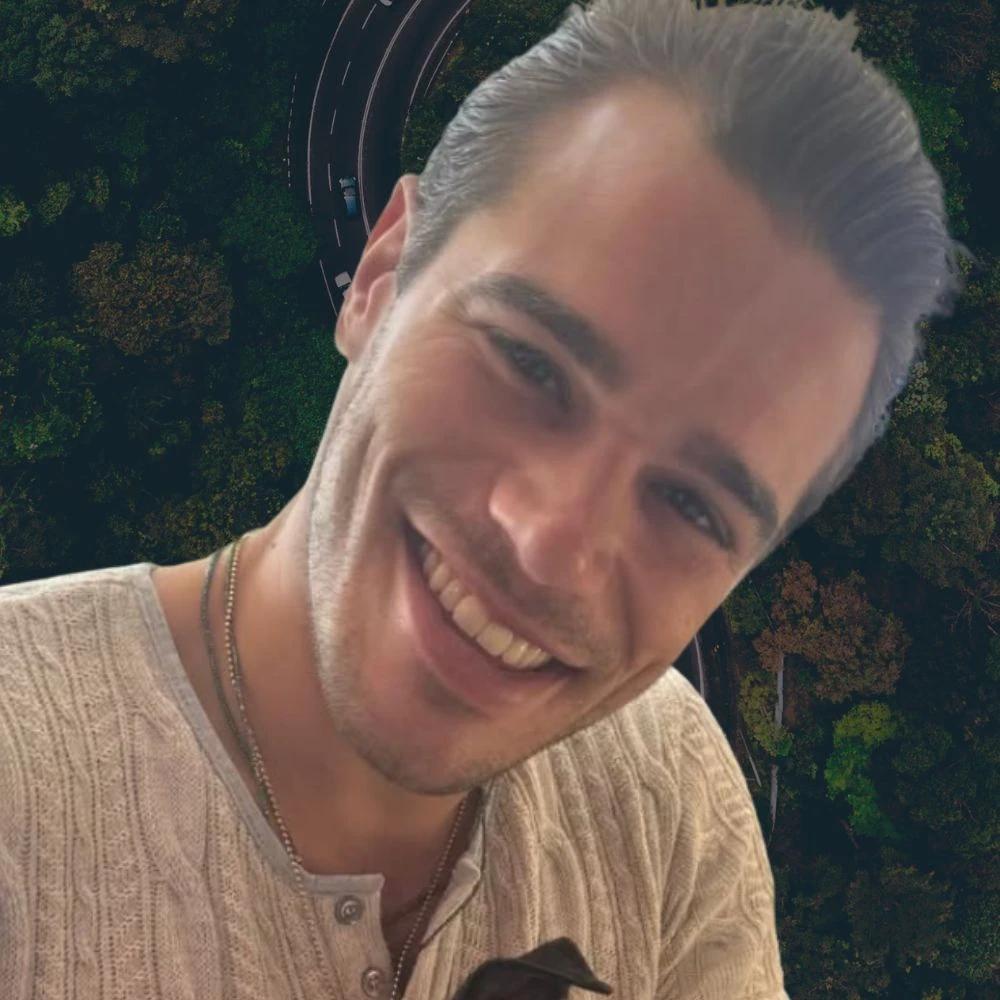 Tucker Des Lauriers