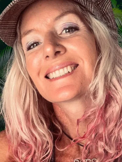 Kimberly “Annie” Davis