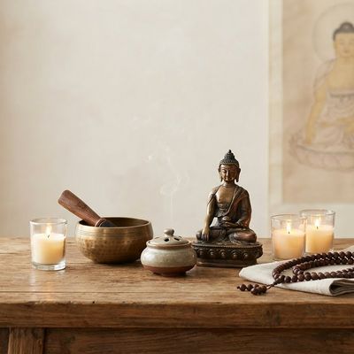 Lư Xông Trầm Sen Báu