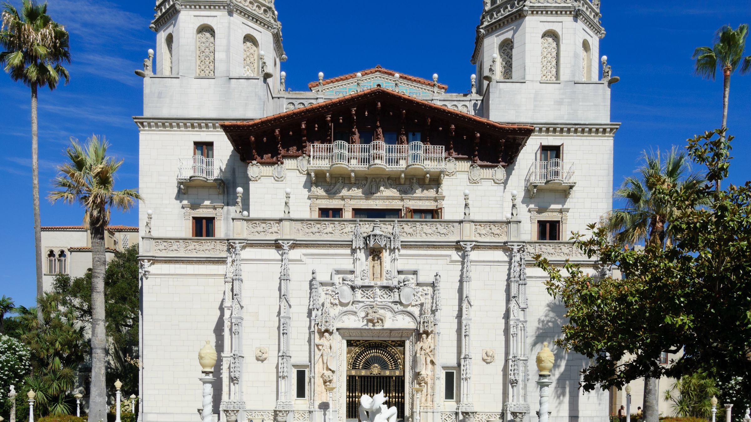 The twin-towered Casa Grande, the main house of Hearst Castle.