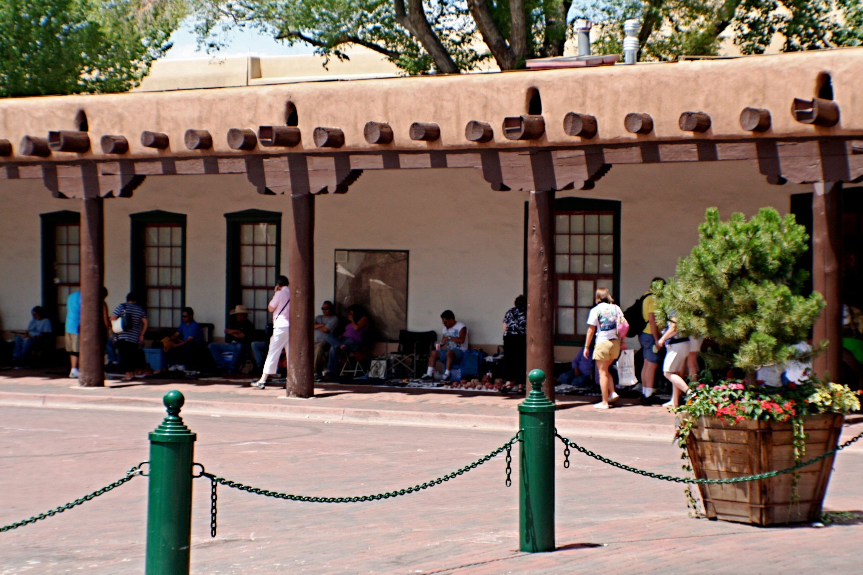 A view of the Palace of the Governors facade in Santa Fe, New Mexico.