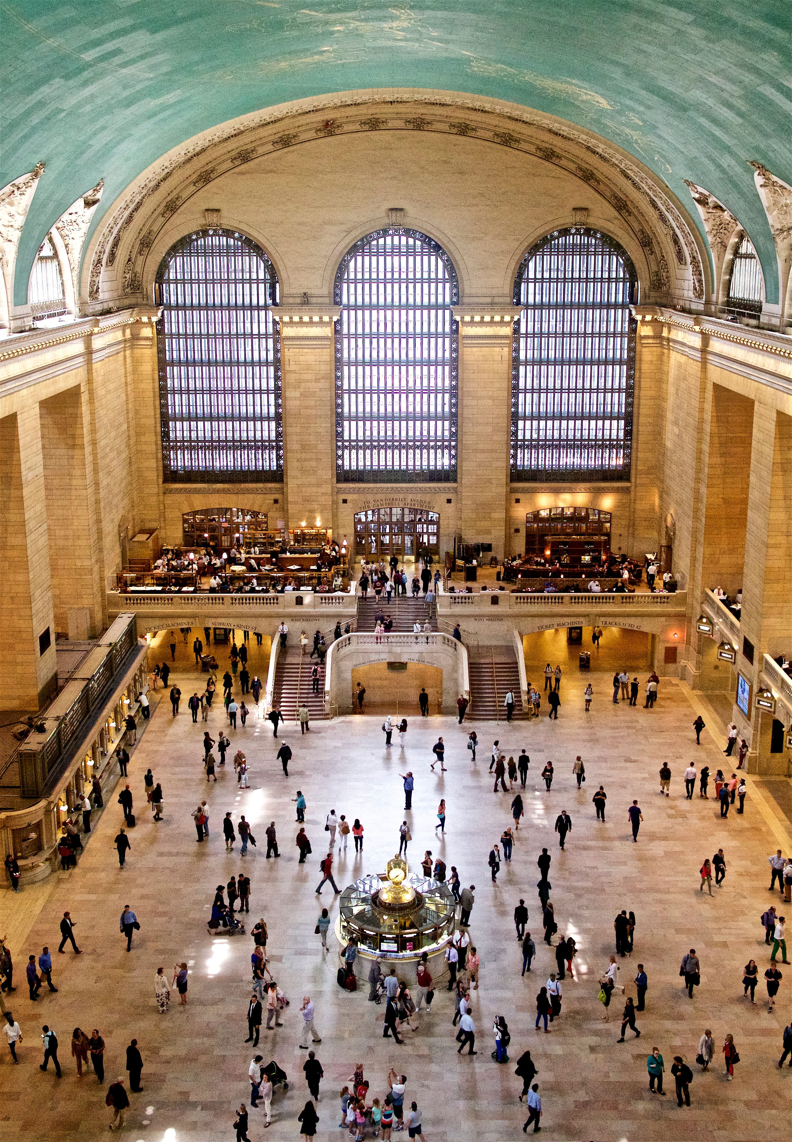 The vast Main Concourse of Grand Central Terminal.
