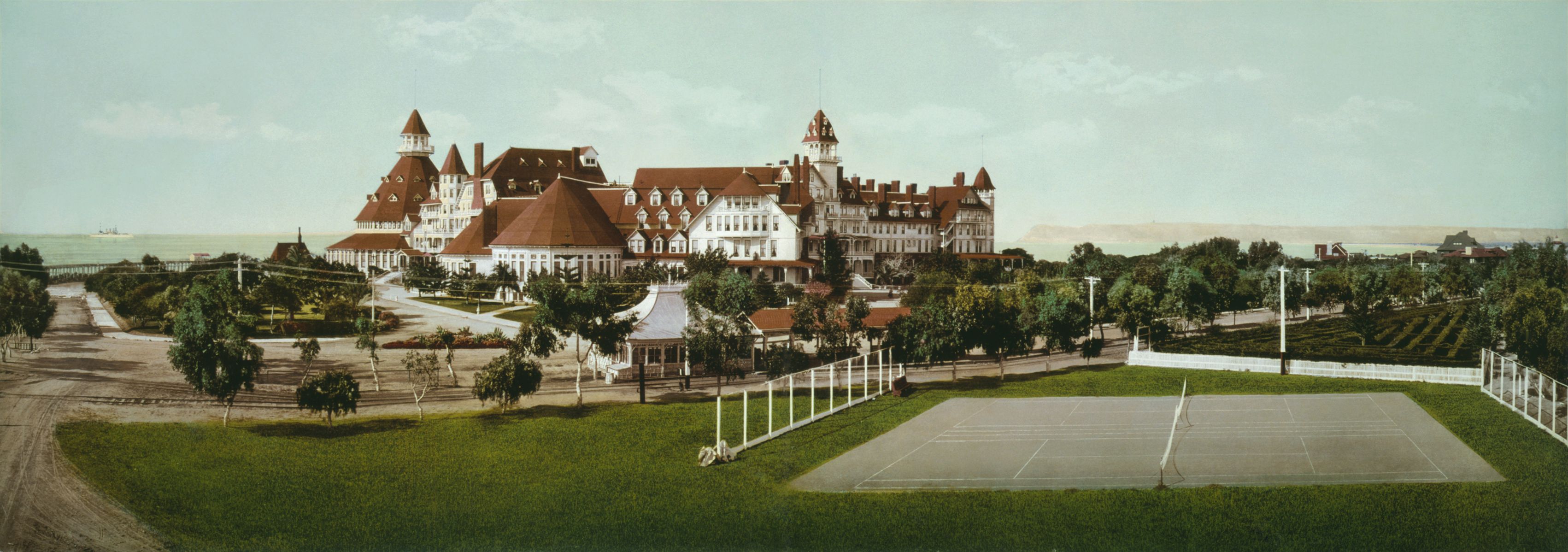 The Hotel del Coronado photographed around 1900.