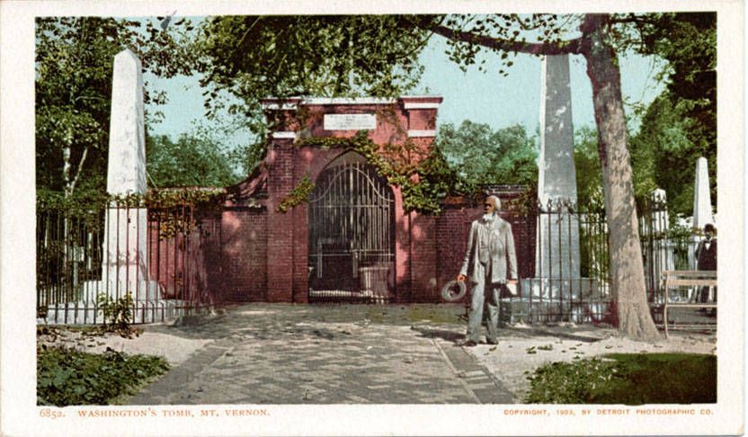 The tomb of George and Martha Washington at Mount Vernon.